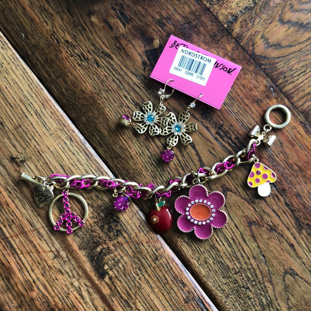 Betsy Johnson bracelet and earring set